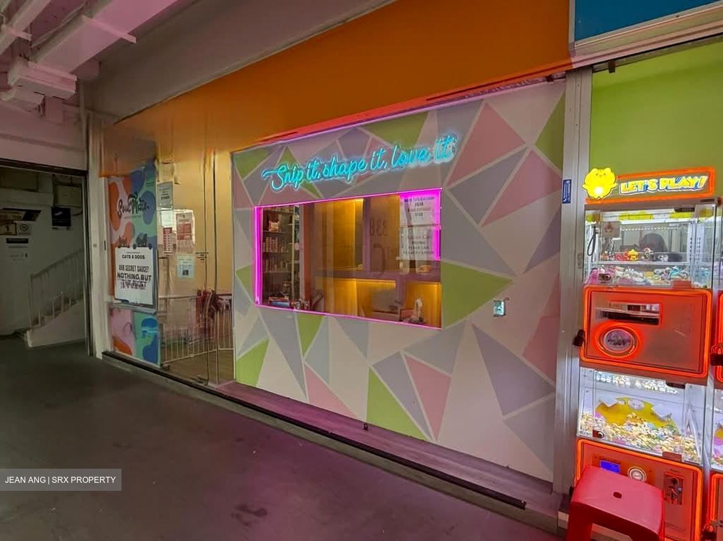 Jurong East Avenue 1 (D22), Shop House #581729981